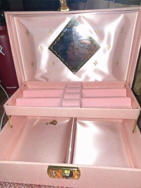 RARE VINTAGE Mid-Century Pink Jewerly Box With a Satin Lining 1950/1960s